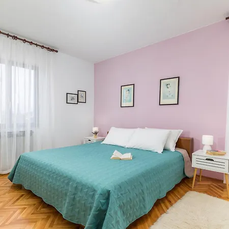 Aristela Apartment